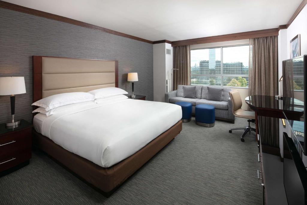 Hilton Minneapolis Bloomington photo 2