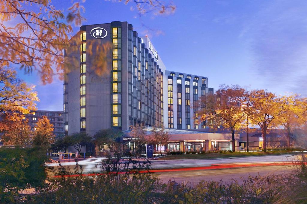 Hilton Rosemont Chicago O'Hare, photo 1