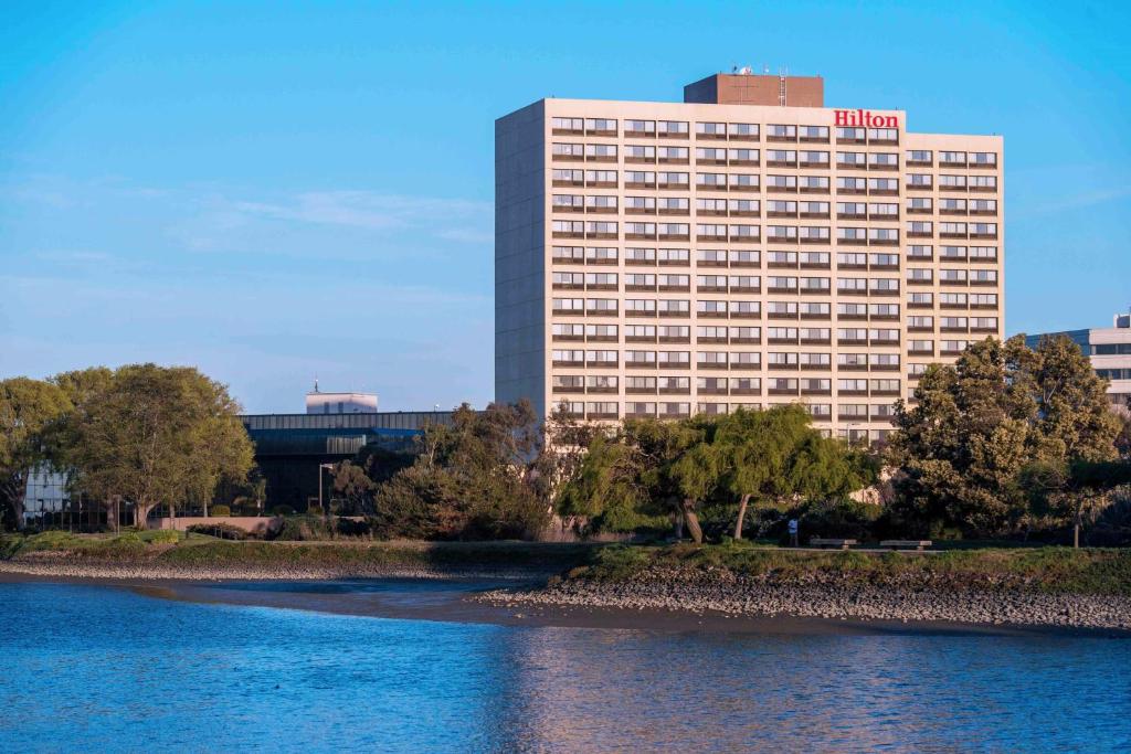 Hilton San Francisco Airport Bayfront - No Resort Fee