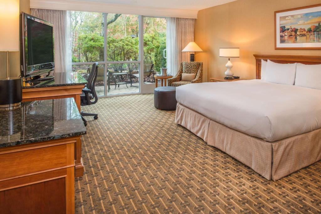 Hilton Seattle Airport & Conference Center photo 2