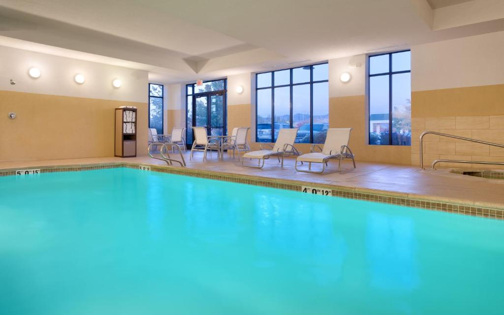 Holiday Inn & Suites Salt Lake City - Airport West by IHG photo 2