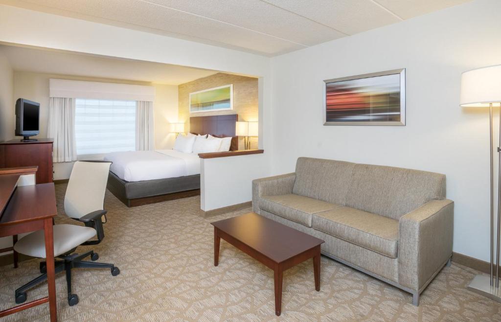 Holiday Inn Baltimore BWI Airport by IHG photo 2