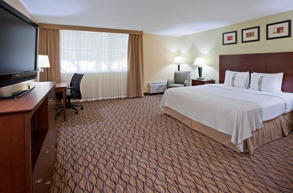 Holiday Inn Blmgtn Arpt South - Mall Area by IHG photo 2