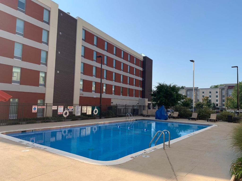 Holiday Inn Charlotte Airport by IHG photo 3
