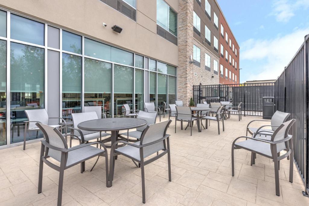 Holiday Inn Express & Suites Austin Airport East by IHG photo 4