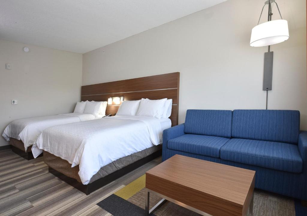 Holiday Inn Express & Suites - Orlando - Southeast by IHG photo 2