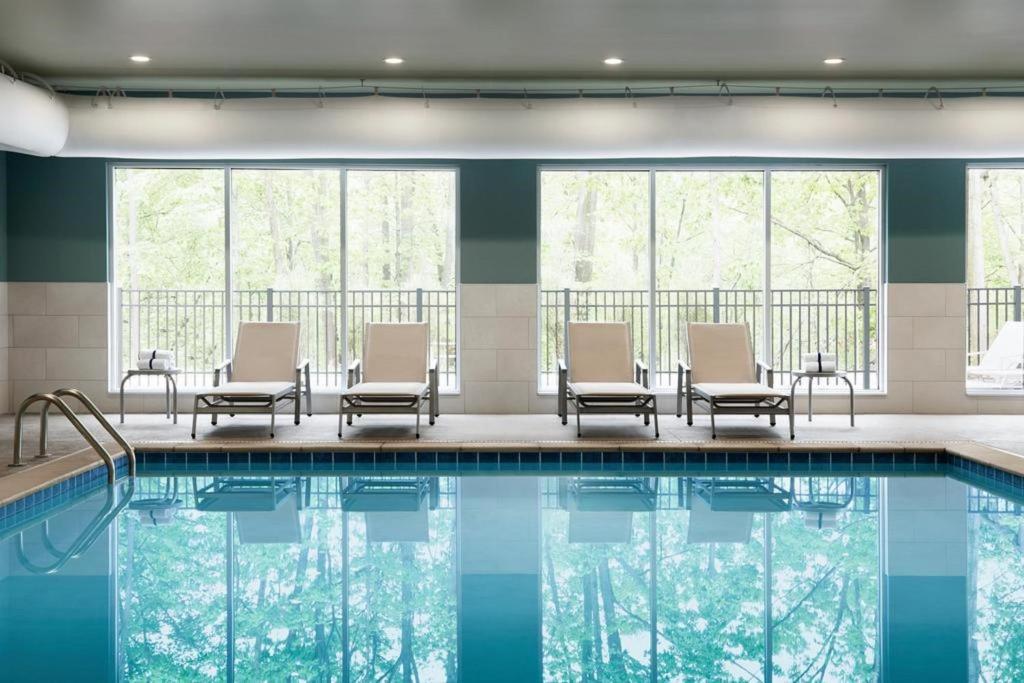 Holiday Inn Express & Suites - San Jose Airport by IHG photo 4