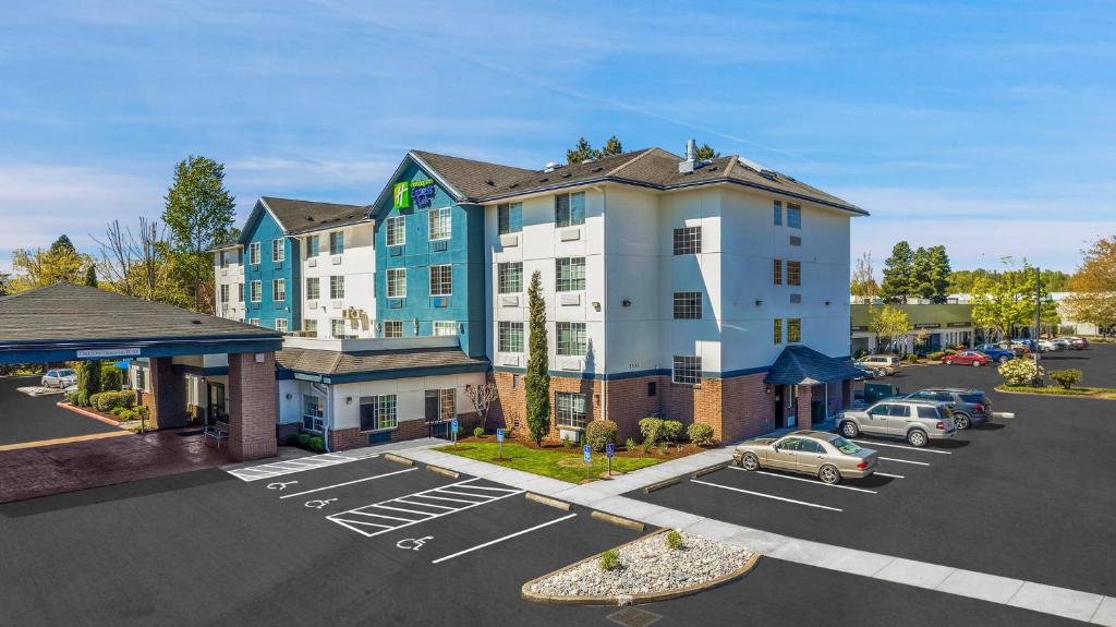 Holiday Inn Express Hotel & Suites Portland - Jantzen Beach by IHG, photo 1