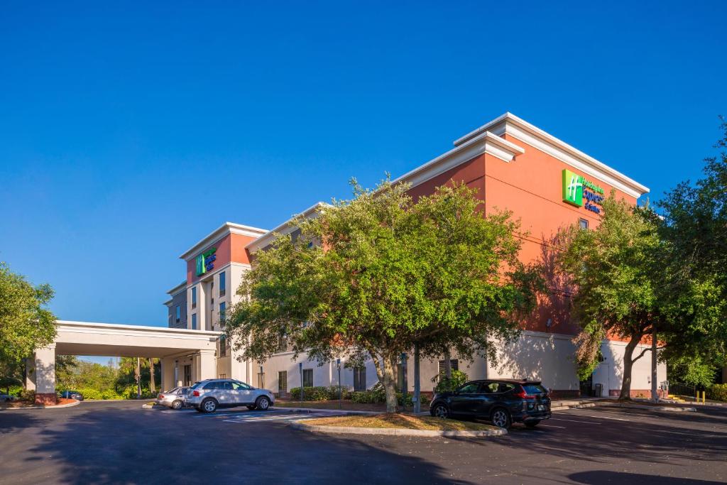 Holiday Inn Express Hotel & Suites Tampa-Anderson Road-Veterans Exp by IHG, photo 1