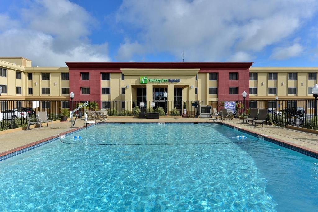 Holiday Inn Express San Francisco Airport South by IHG, photo 1