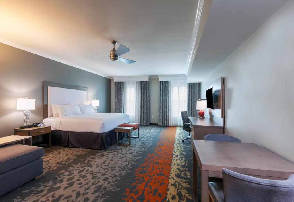 Holiday Inn Houston NE-Bush Airport Area by IHG photo 2