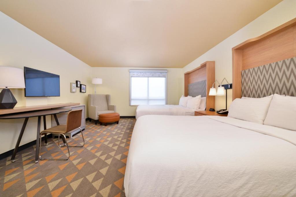 Holiday Inn Kansas City Airport by IHG photo 2