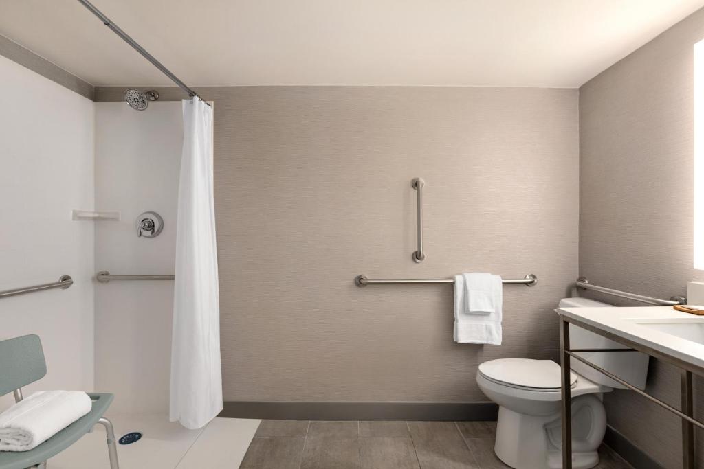 Holiday Inn Philadelphia Arpt-Stadium Area by IHG photo 2