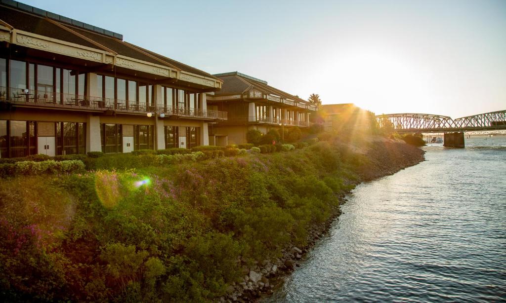 Holiday Inn Portland - Columbia Riverfront by IHG photo 2