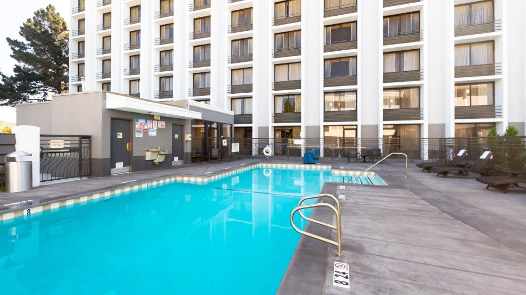 Holiday Inn San Jose-Silicon Valley by IHG photo 3