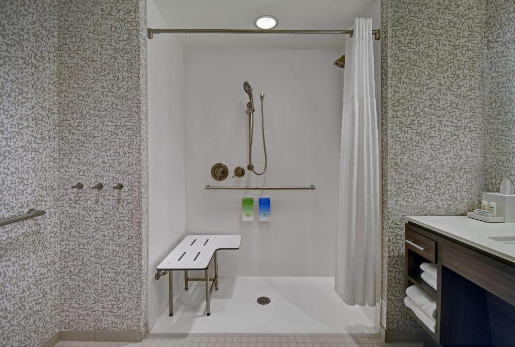 Home2 Suites by Hilton Atlanta Airport North photo 3