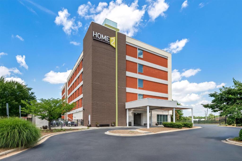 Home2 Suites by Hilton Charlotte Airport, photo 1