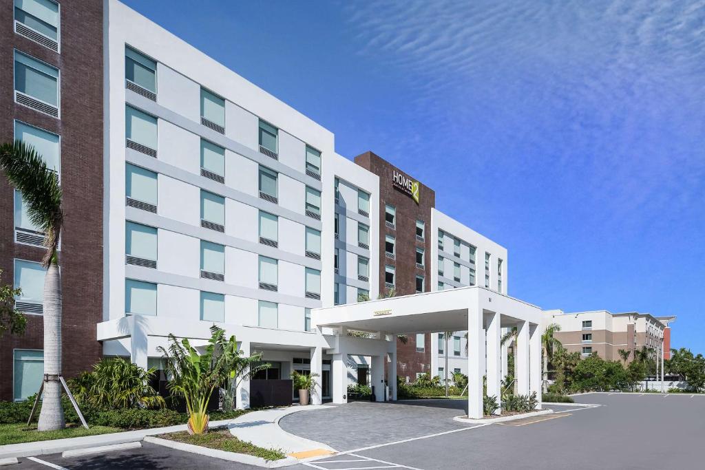 Home2 Suites By Hilton Ft. Lauderdale Airport-Cruise Port, photo 1