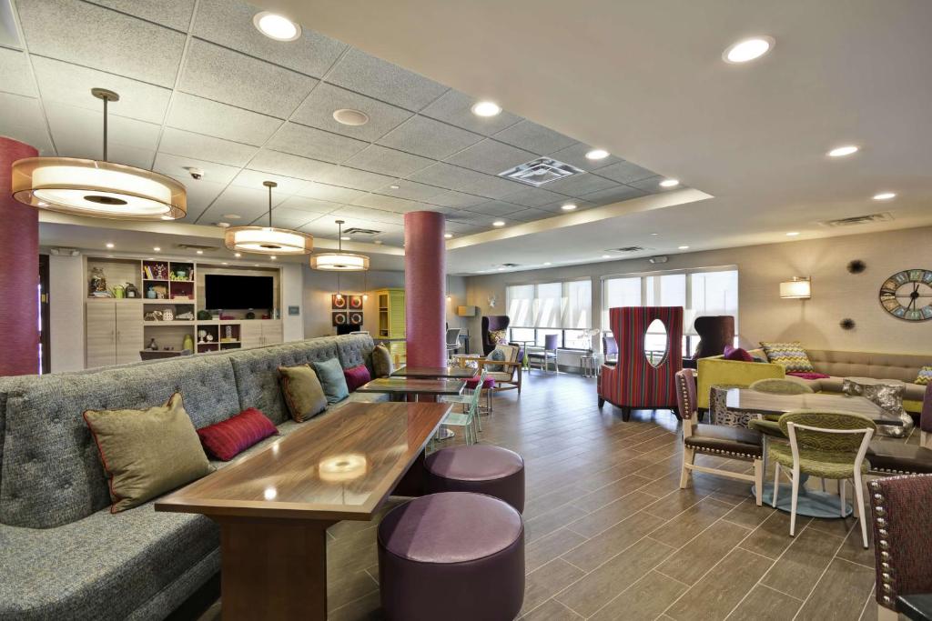 Home2 Suites by Hilton KCI Airport photo 4