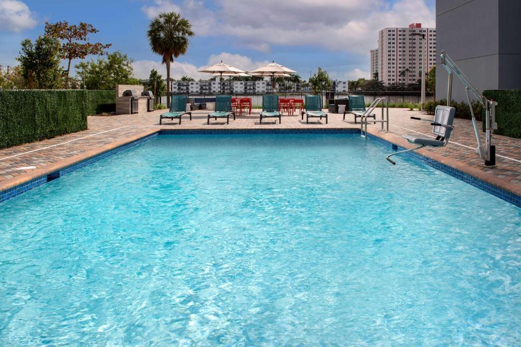 Home2 Suites By Hilton Miami Airport South Blue Lagoon photo 4