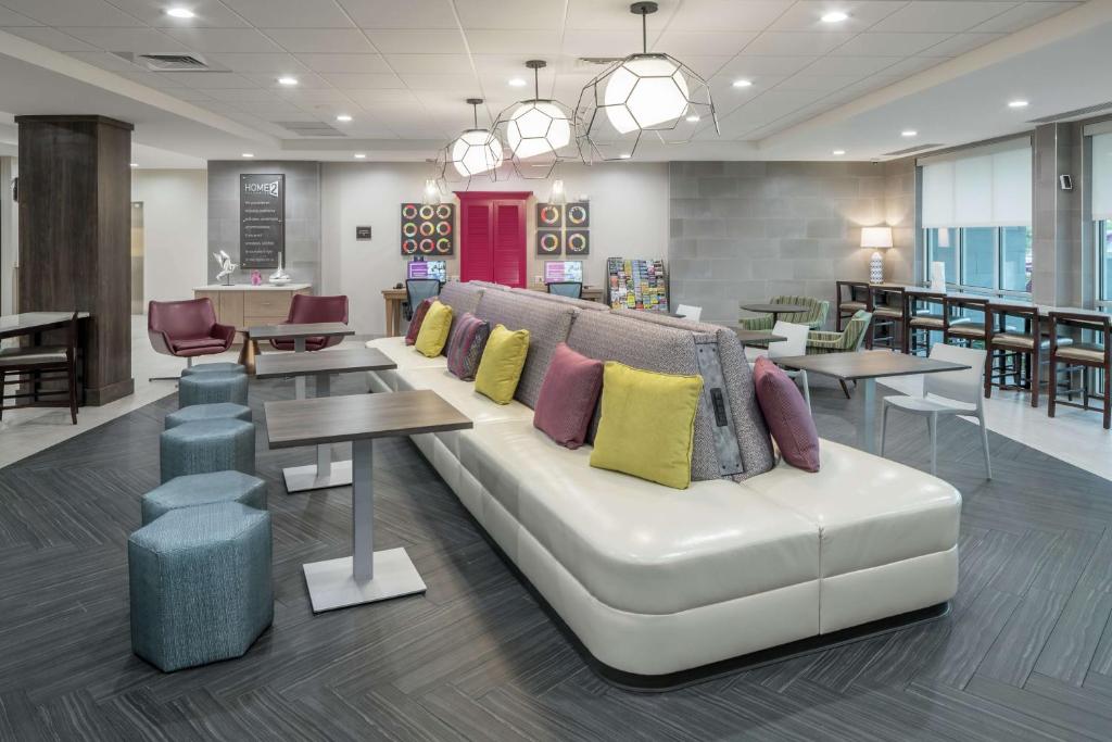 Home2 Suites By Hilton Orlando Airport photo 3