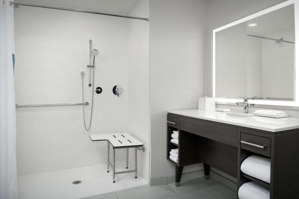 Home2 Suites Orlando Southeast Nona photo 3