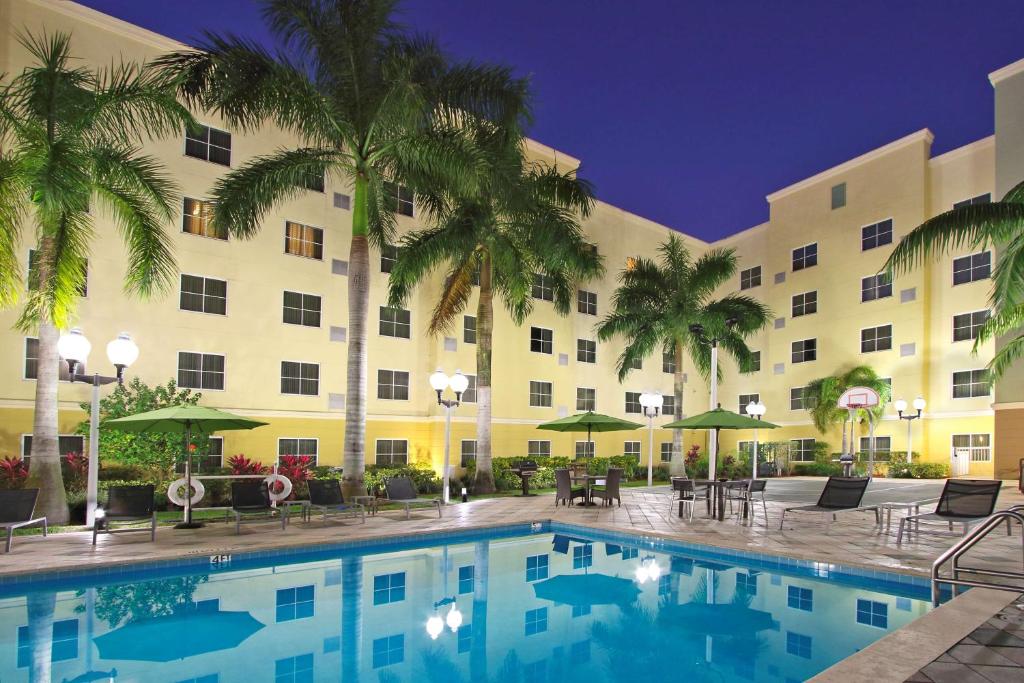 Homewood Suites by Hilton Miami - Airport West, photo 1