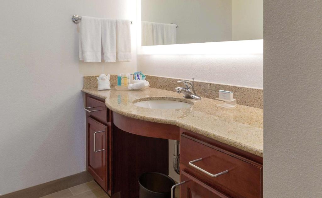 Homewood Suites by Hilton Miami - Airport West photo 3