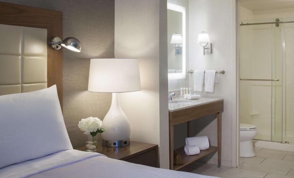 Homewood Suites by Hilton Miami Dolphin Mall photo 3