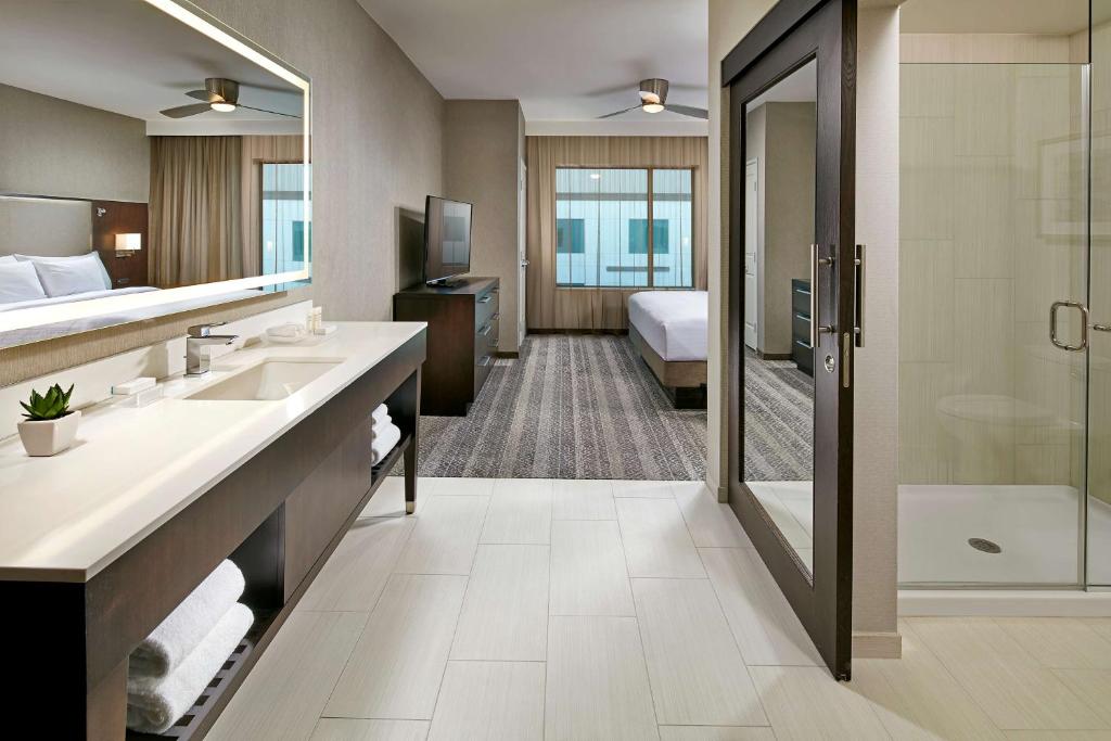 Homewood Suites by Hilton San Diego Downtown/Bayside photo 3