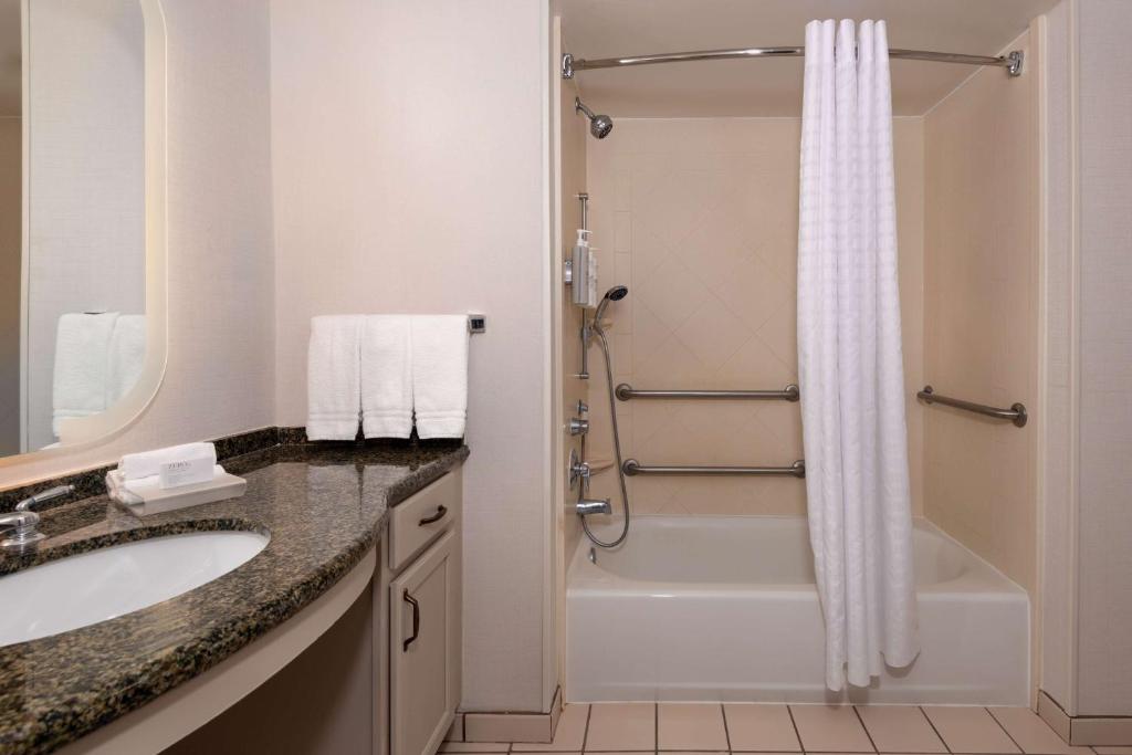 Homewood Suites by Hilton Tampa Airport - Westshore photo 3