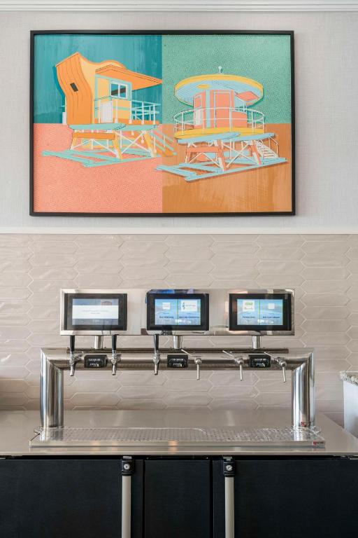 Homewood Suites Miami Airport/Blue Lagoon photo 4