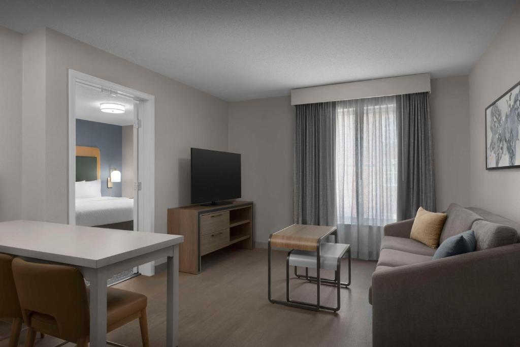 Homewood Suites Nashville Airport photo 2