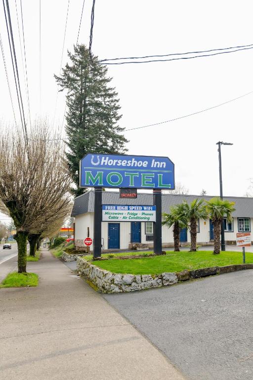 Horseshoe inn, photo 1