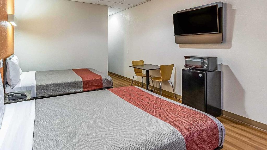 Hotel Elizabeth Near Newark Liberty International Airport New Jersey, photo 1