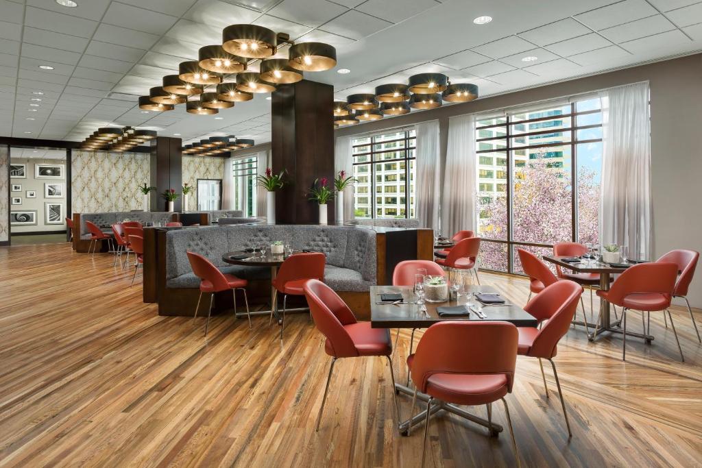 Hyatt Centric Arlington photo 3