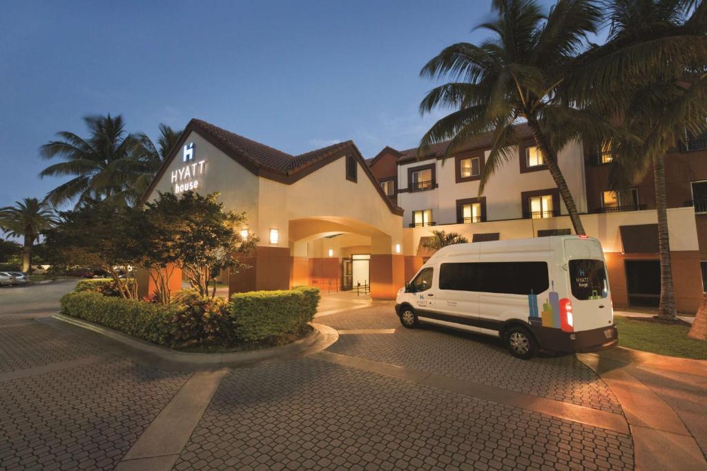 Hyatt House Miami Airport, photo 1