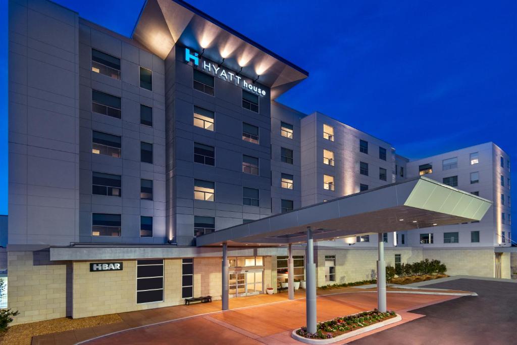 Hyatt House Tampa Airport/Westshore, photo 1