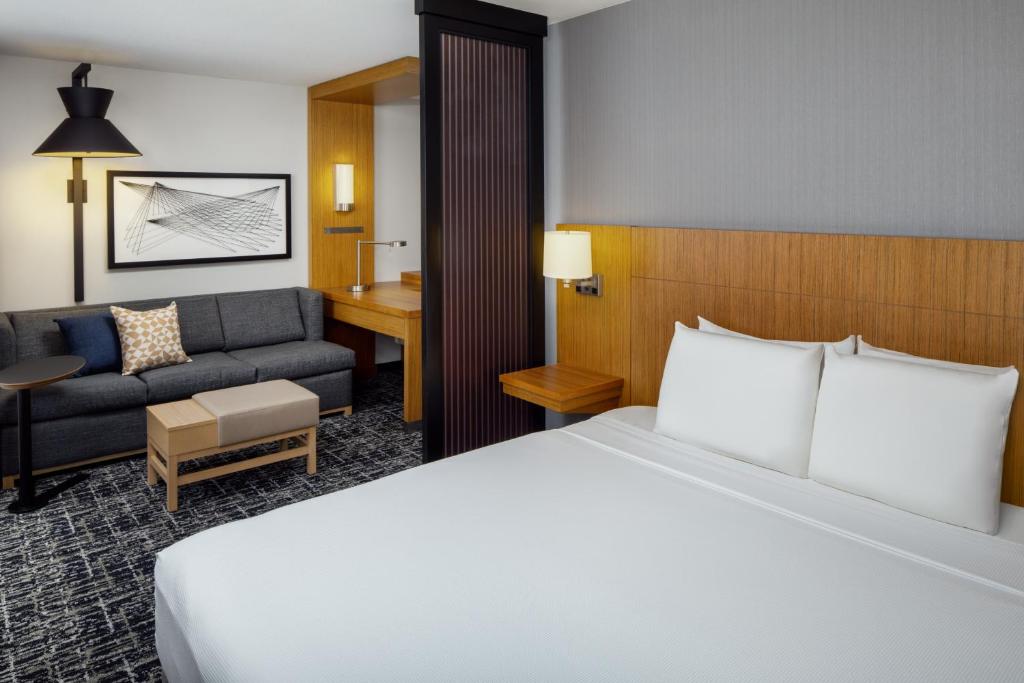 Hyatt Place Chicago Midway Airport photo 2