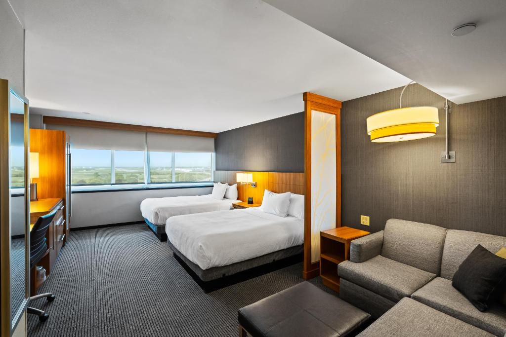 Hyatt Place Chicago O'Hare Airport photo 2