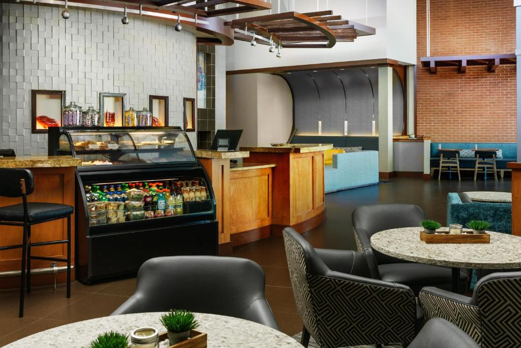 Hyatt Place Fort Lauderdale Airport/Cruise Port photo 4