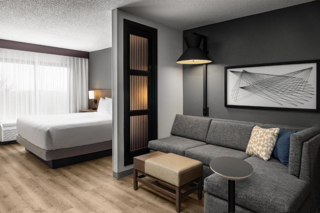 Hyatt Place Orlando Airport photo 2