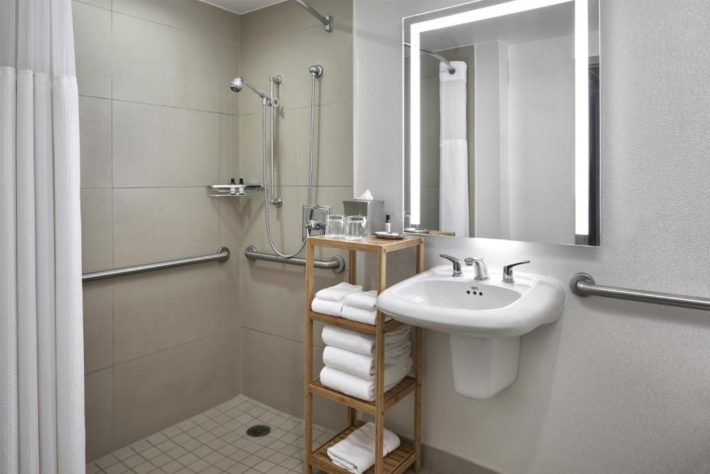 Hyatt Regency Crystal City at Reagan National Airport photo 3