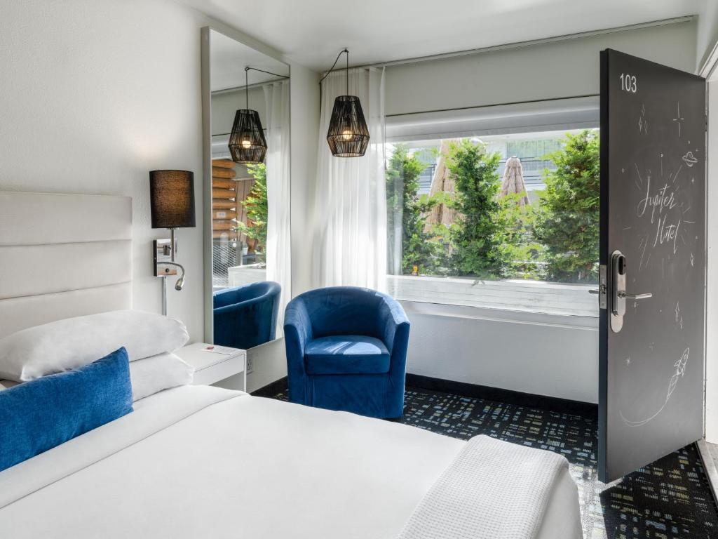 Jupiter Hotel photo 2