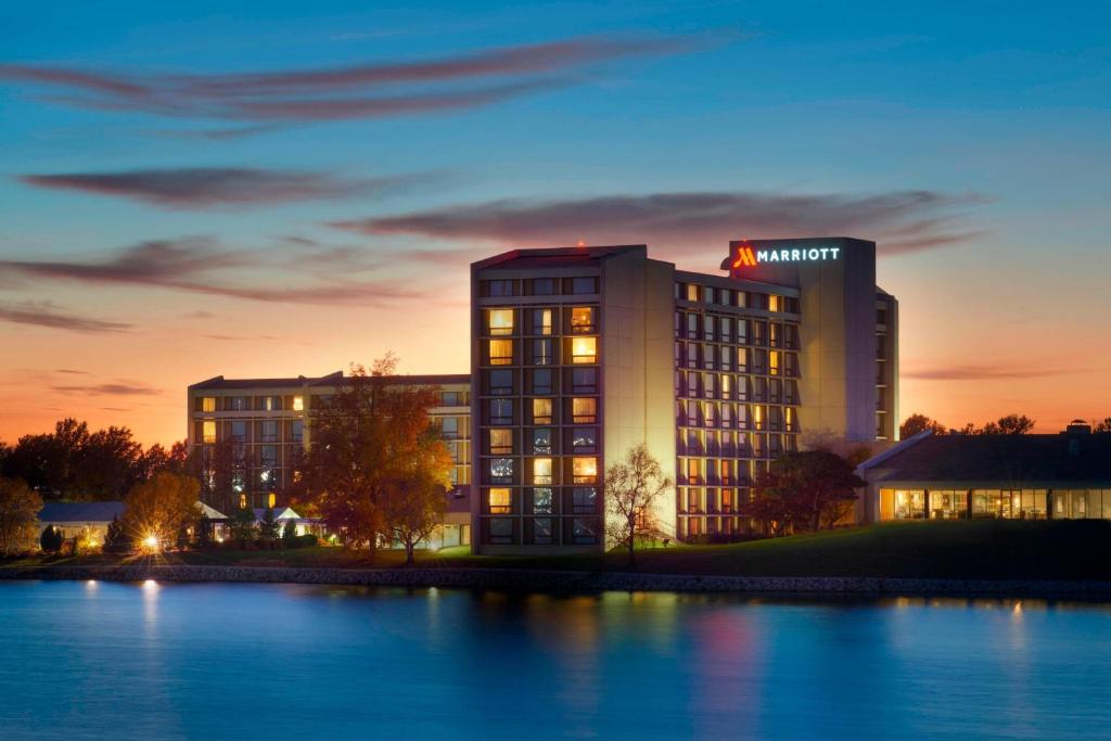 Kansas City Airport Marriott, photo 1