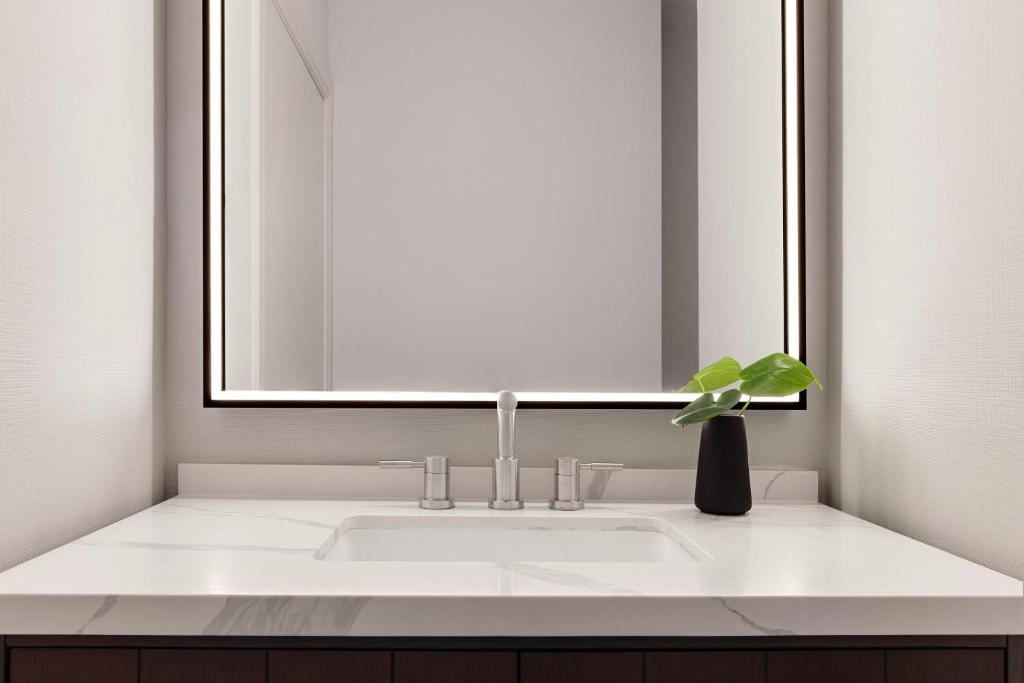 Kimpton Hotel Monaco Salt Lake City by IHG photo 3
