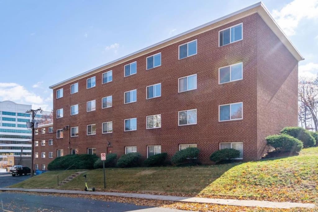King Studio Executive Suite - Free Parking - National Landing photo 2
