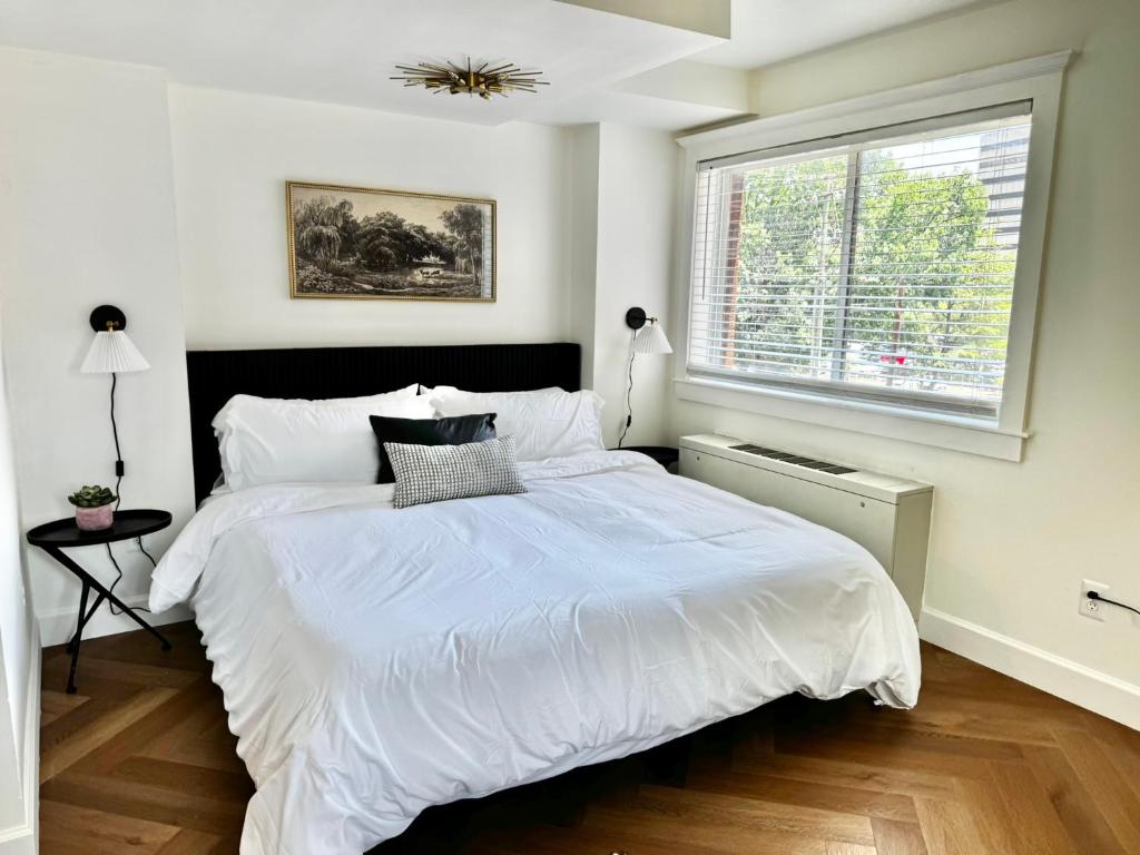 King Studio Executive Suite - Free Parking - National Landing photo 4