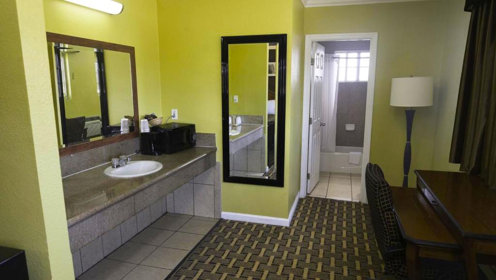 Kings Motel Inglewood photo 2