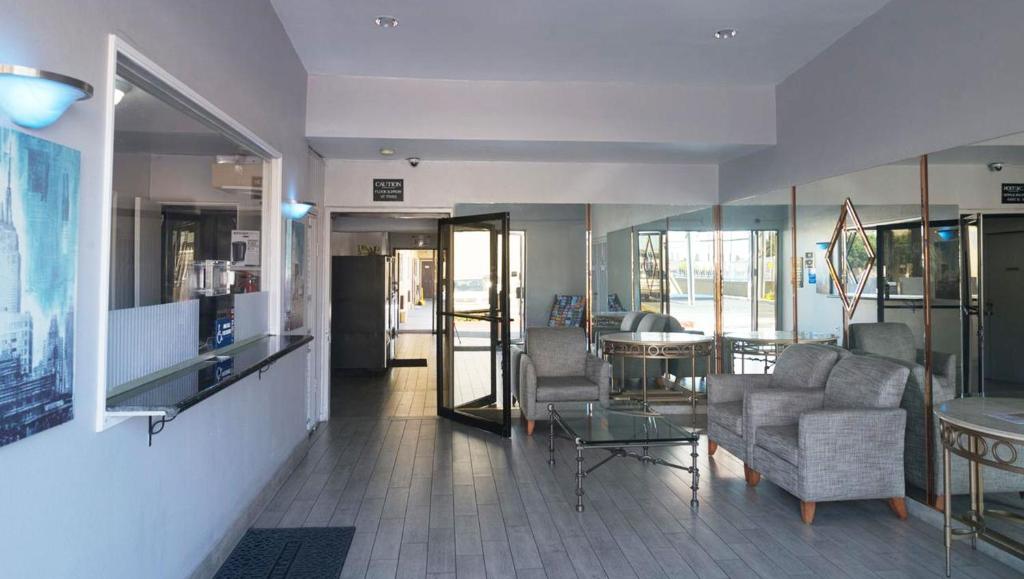 Kings Motel Inglewood photo 3